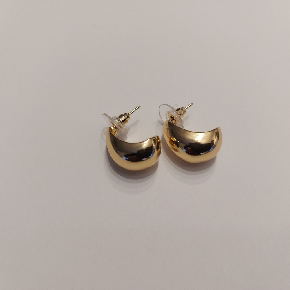 Geometric Gold Stud Earring